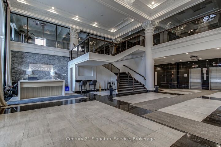 Property Photo: 118 King Street E Lph16 ON L8P 0A7