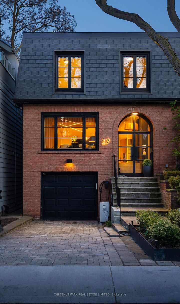 Property Photo:  27 Boswell Avenue  ON M5R 1M5 