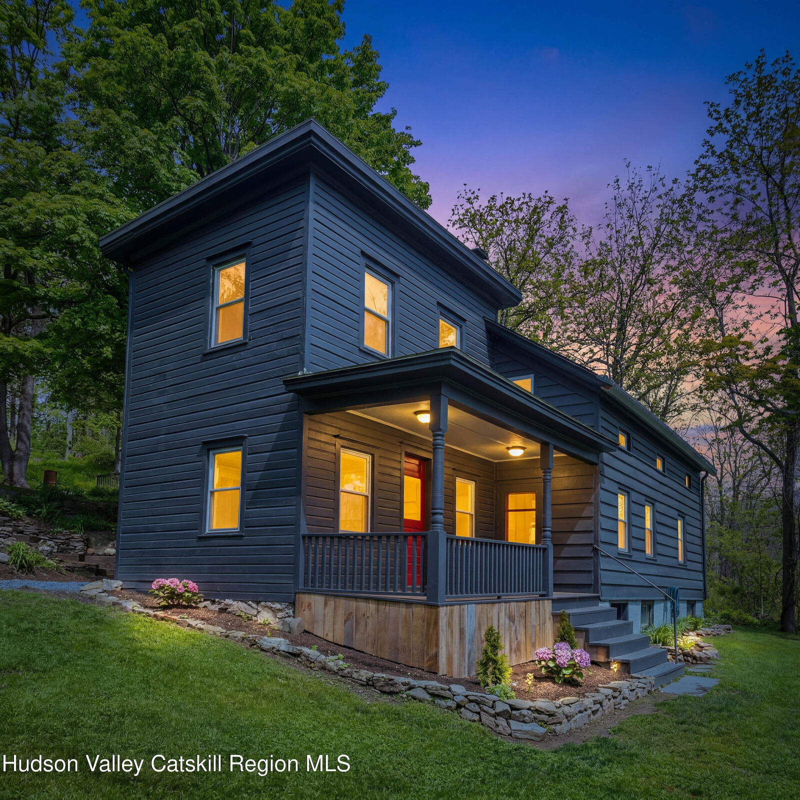 Property Photo: 1625 New York 32 NY 12477
