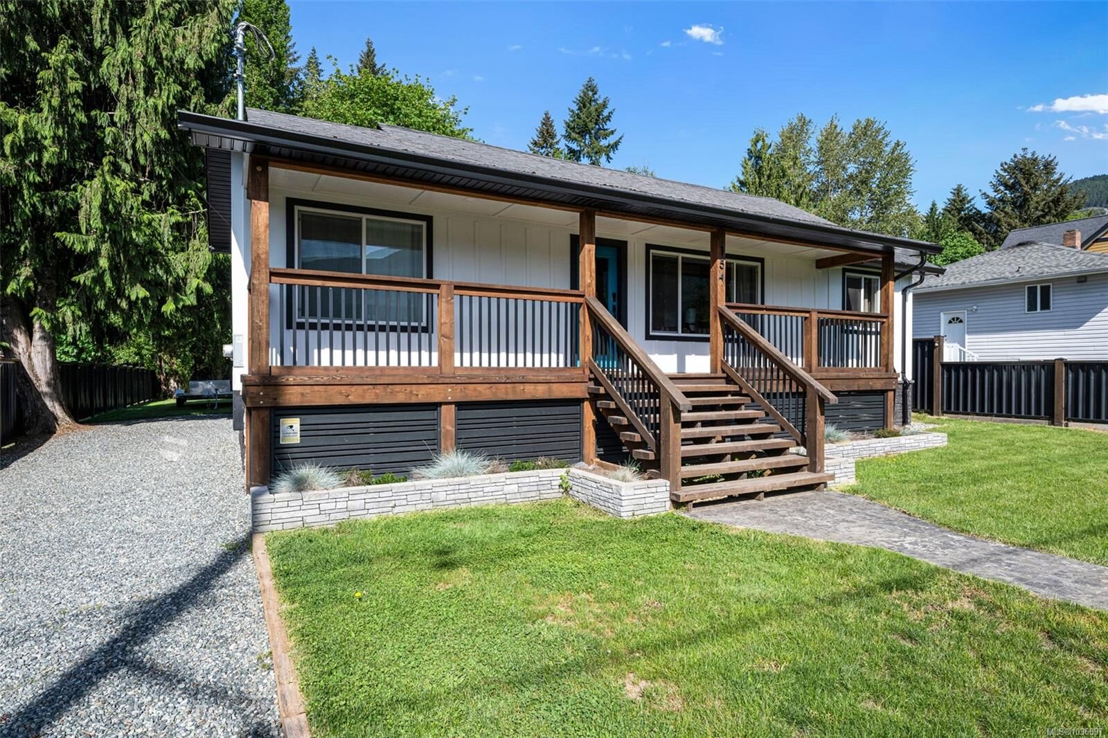 Property Photo:  154 Macdonald Rd  BC V0R 2G0 