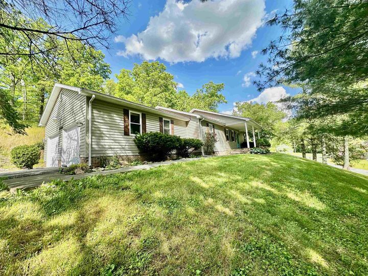 Property Photo:  19142 Pinehurst Estates  KY 41168 
