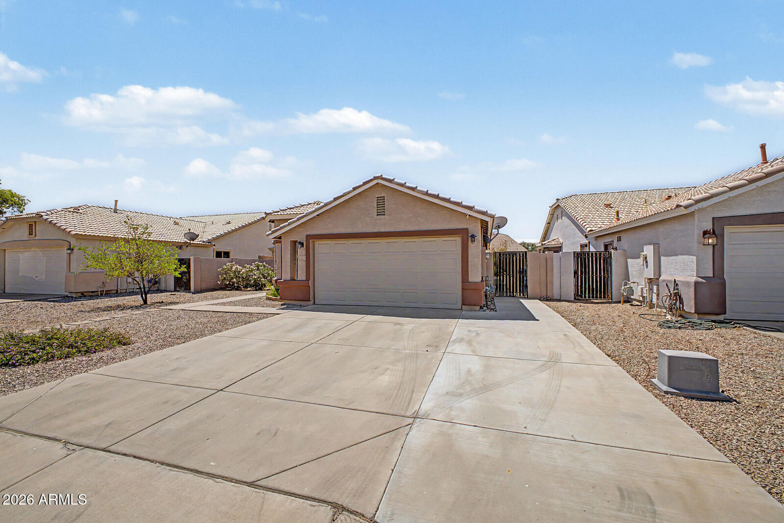 Property Photo:  3239 E Woodside Way  AZ 85297 