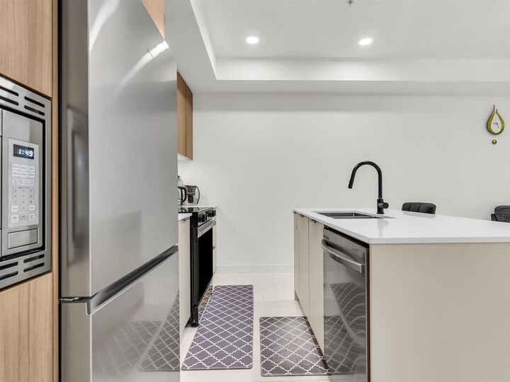 Property Photo: 13439 94A Avenue 204 BC V3V 0G9