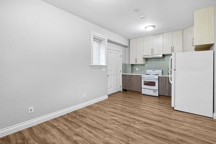 Property Photo:  2765 E 54th Avenue  BC V5S 1Y1 