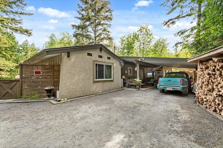 Property Photo: 46675 Extrom Road BC V2R 4V1