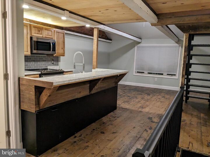 Property Photo: 205 E King Street PA 17602