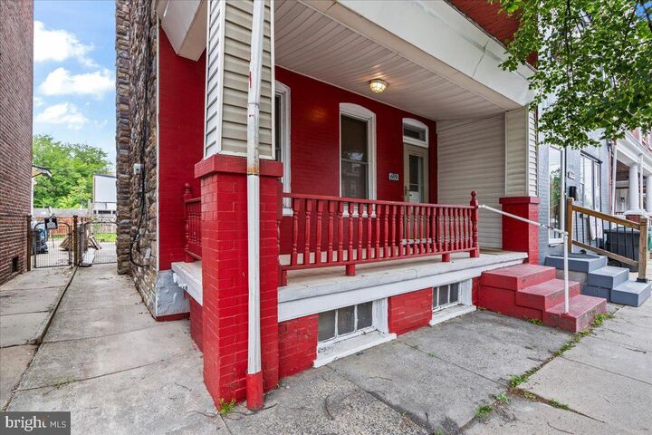 Property Photo:  609 E Chestnut Street  PA 17603 