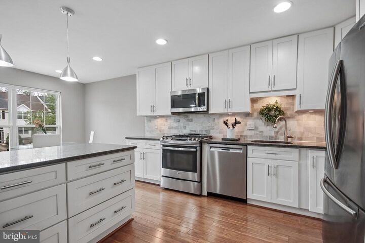 Property Photo: 20341 Ashcroft Terrace VA 20165