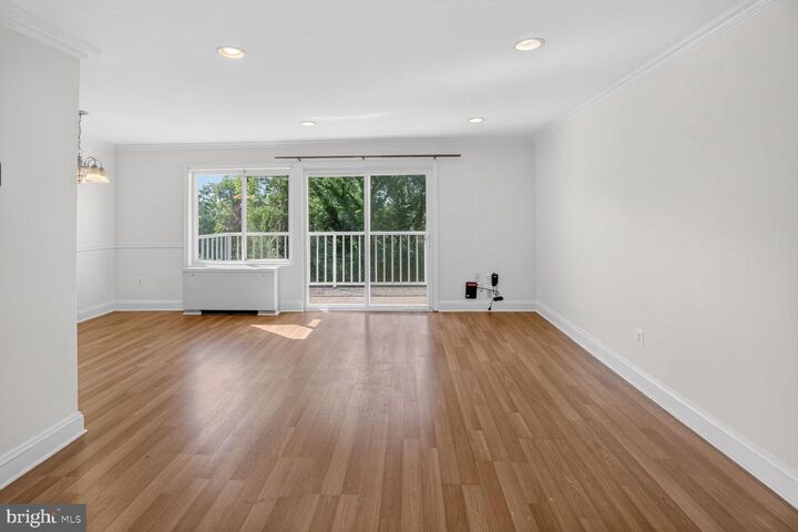 Property Photo:  5601 Parker House Terrace 304  MD 20782 