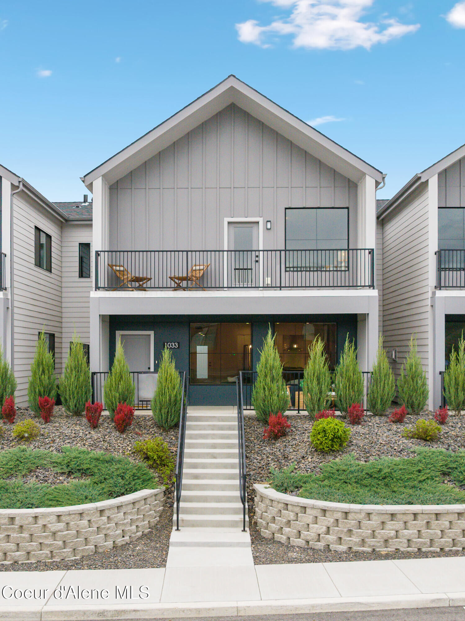 Property Photo:  1033 E Railroad Ave  ID 83854 
