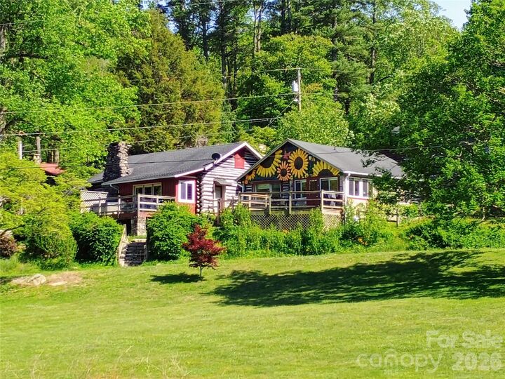 Property Photo:  72 Chestnut Hill Road  NC 28735 