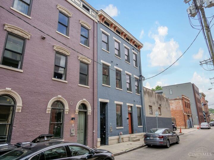 Property Photo: 1509 Pleasant Street OH 45202