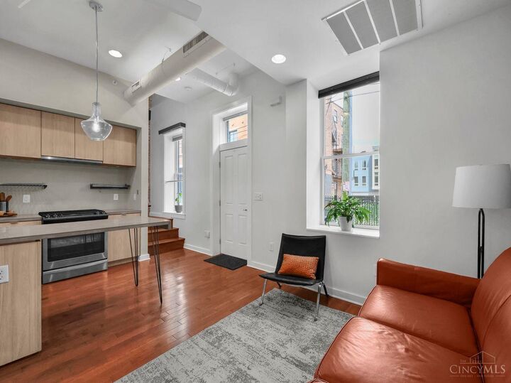 Property Photo: 1509 Pleasant Street OH 45202