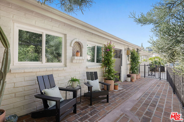 Property Photo: 4918 Seldner Ave CA 90032