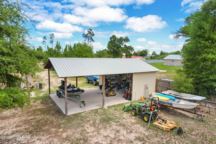 Property Photo:  8106 Starling Road  FL 32466 