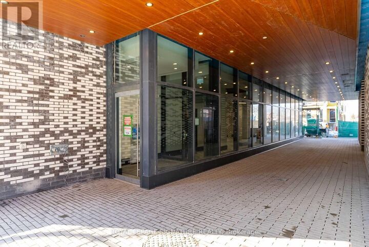 Property Photo:  1808 St Clair Avenue West 618  ON M6N 0C1 