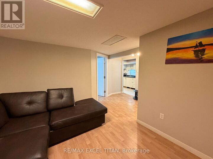 Property Photo:  251 Shawnee Circle Bsmt  ON M2H 2Y3 
