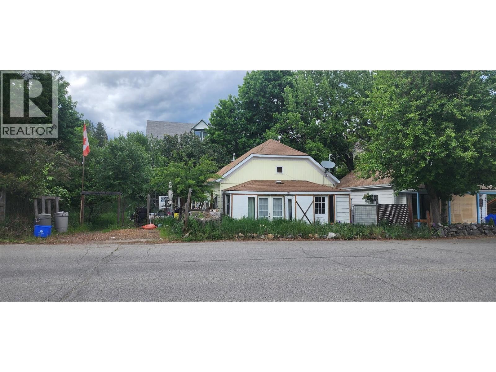 Property Photo:  173 75th Avenue  BC V0H 1H0 