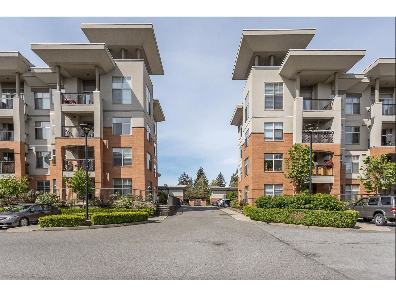Property Photo:  33546 Holland Avenue 301  BC V2S 0C1 