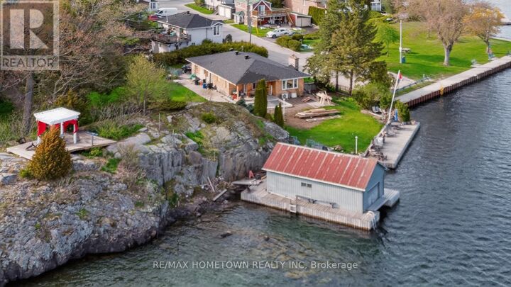 Property Photo: 14 Thomas Street ON K6V 5L1