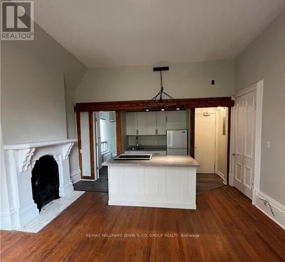 Property Photo:  388 King Street West  ON K6V 3S6 