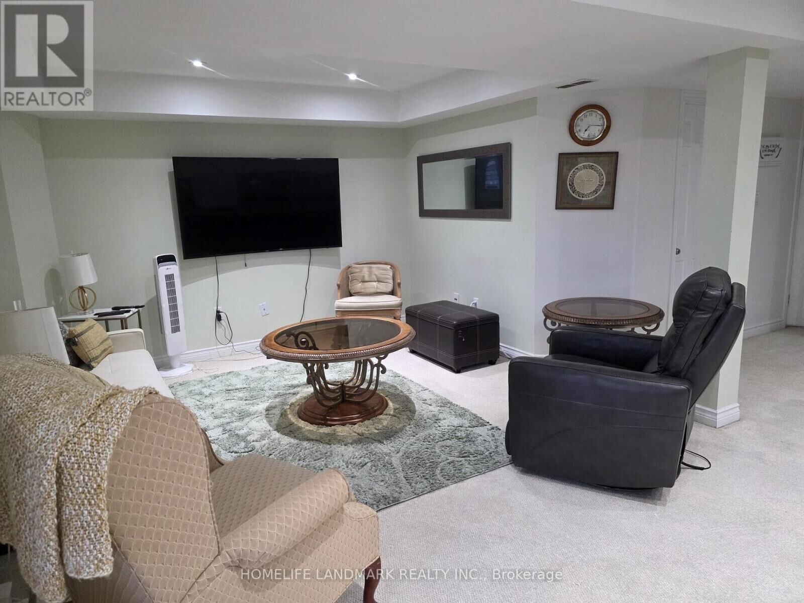 Property Photo:  1160 Windgrove Square  ON L1X 2S6 