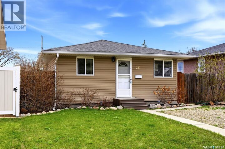 Property Photo:  211 Ottawa Street  SK S4R 1N4 