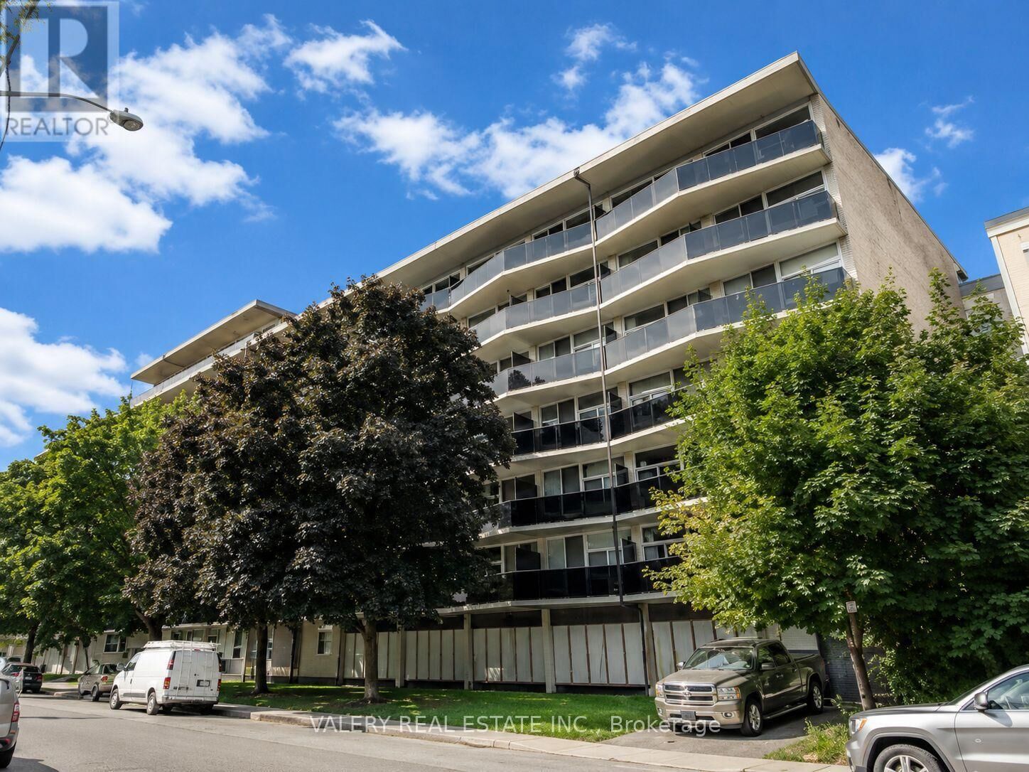 Property Photo:  324 Cambridge Street 435  ON K1R 7B5 