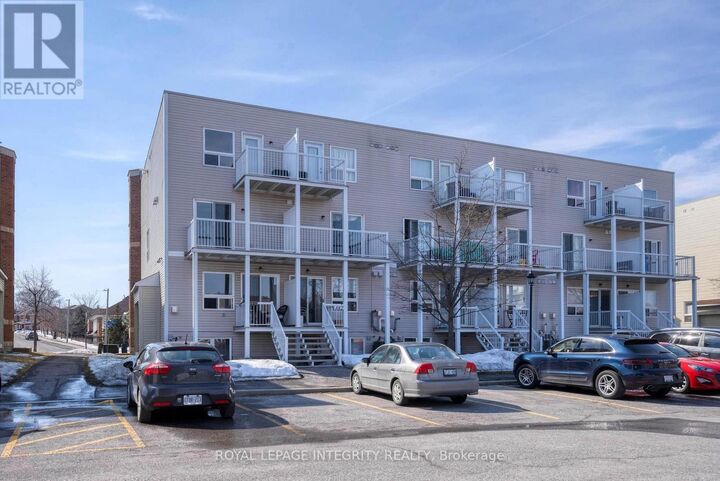 Property Photo:  888 Longfields Drive  ON K2J 5K6 