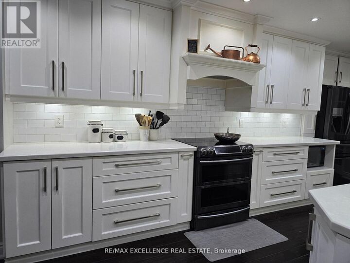 Property Photo:  50 Elizabeth Street South  ON L6Y 1R1 