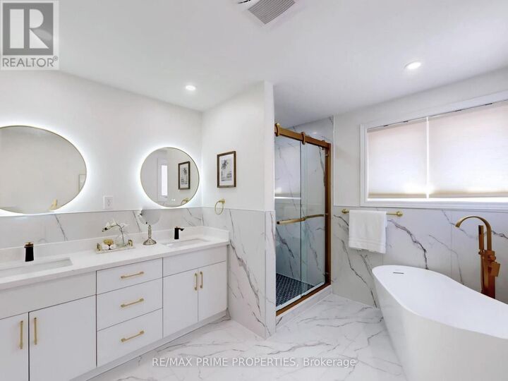 Property Photo:  22 Waymount Avenue  ON L4S 2G5 