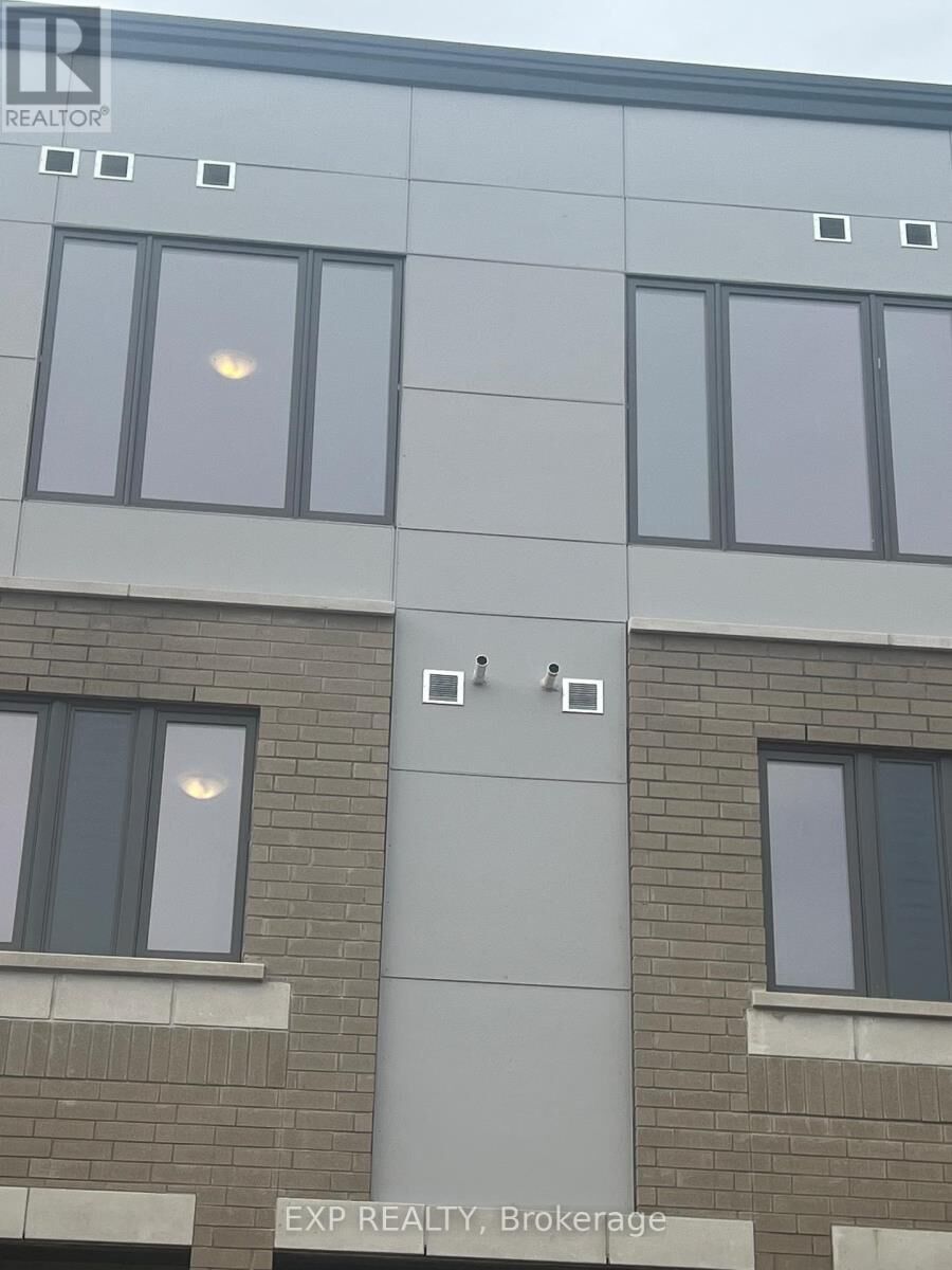 Property Photo:  25 Isherwood Avenue 13  ON N1R 0E2 
