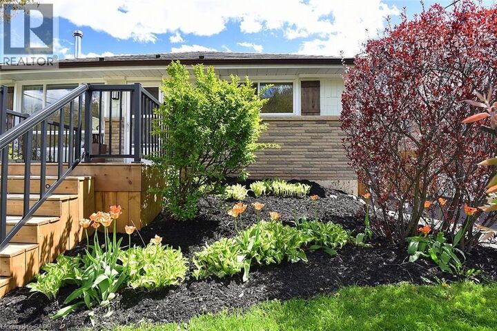Property Photo:  9 Marion Crescent  ON L9H 1H9 