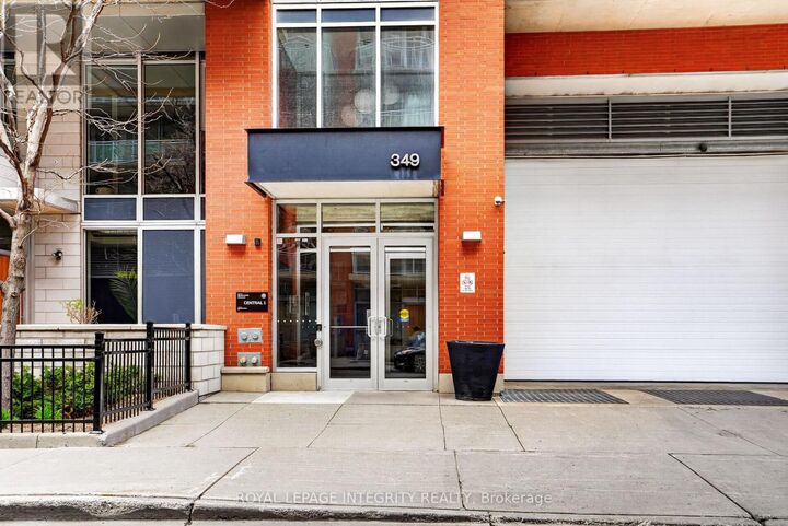 Property Photo:  349 McLeod Street 216  ON K2P 0S1 