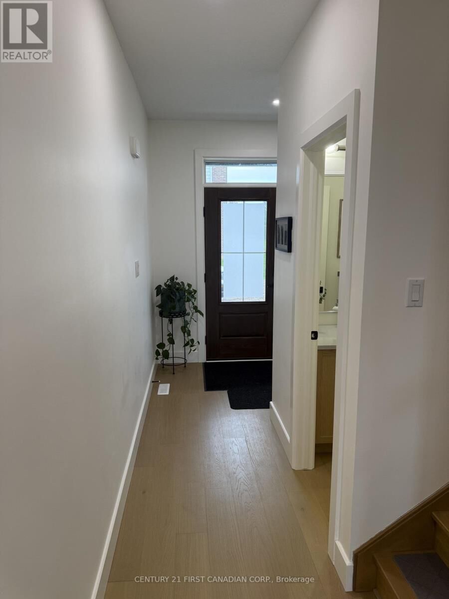 Property Photo:  147 Scott'S Drive 59  ON N0M 2J0 