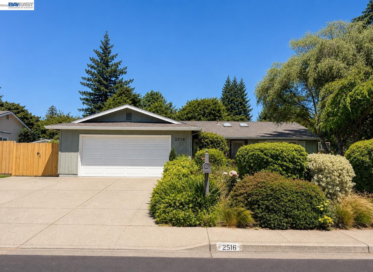 Property Photo:  2516 Dos Rios Dr  CA 94583 