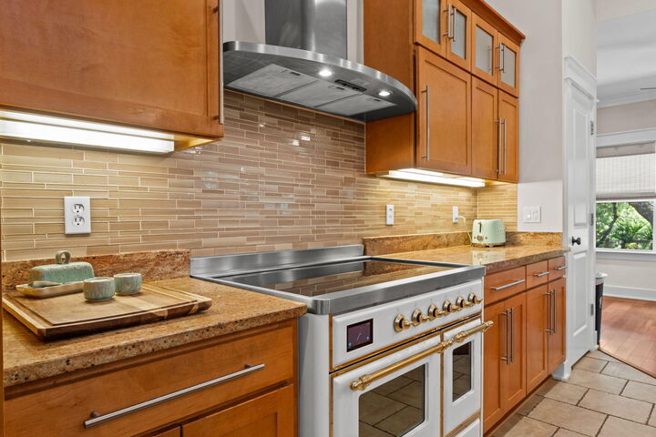 Property Photo:  364 Amelia Lane  FL 32459 