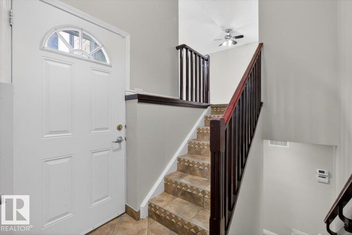 Property Photo:  1066 Knottwood Road NW  AB T6K 3R4 