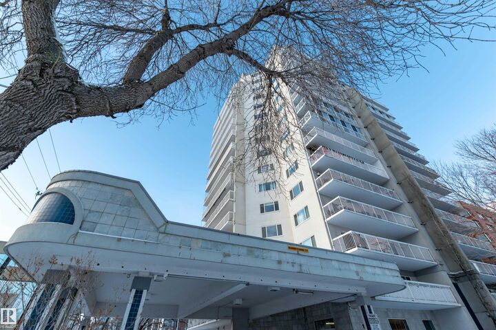 Photo de la propriété:  10130 114 Street NW 1105  AB T5K 2S6 