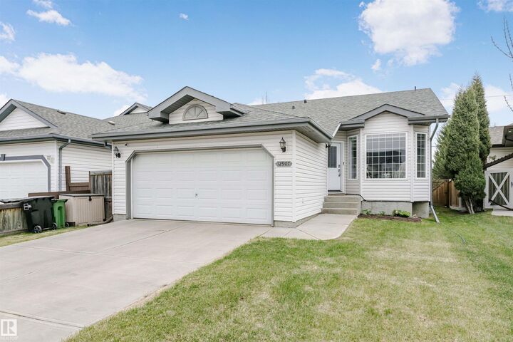 Property Photo:  12907 136 Street NW  AB T5L 5C8 