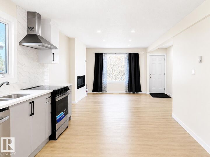 Property Photo: 11519 137 Avenue NW AB T5E 1Z5