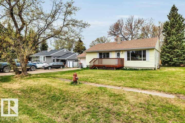 Property Photo:  4809 32 St.  AB T0C 2C0 