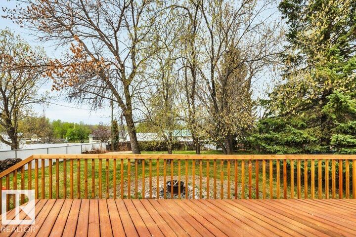 Property Photo: 4809 32 St. AB T0C 2C0