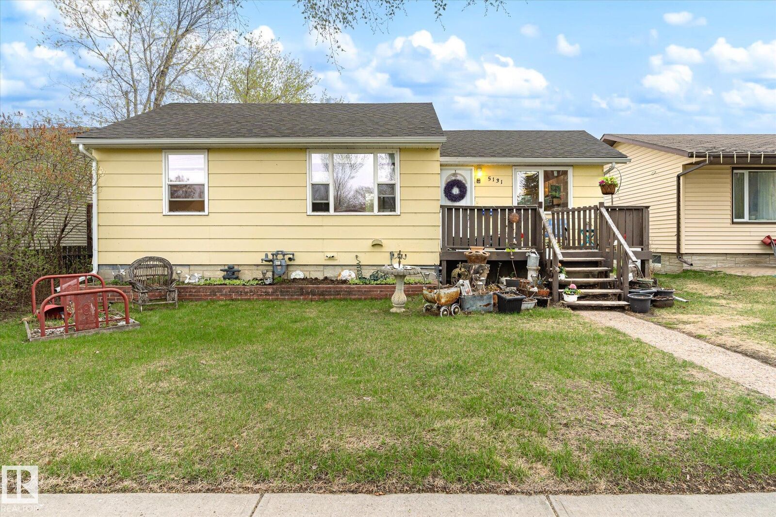 Property Photo:  5131 53 Street  AB T0A 2W0 