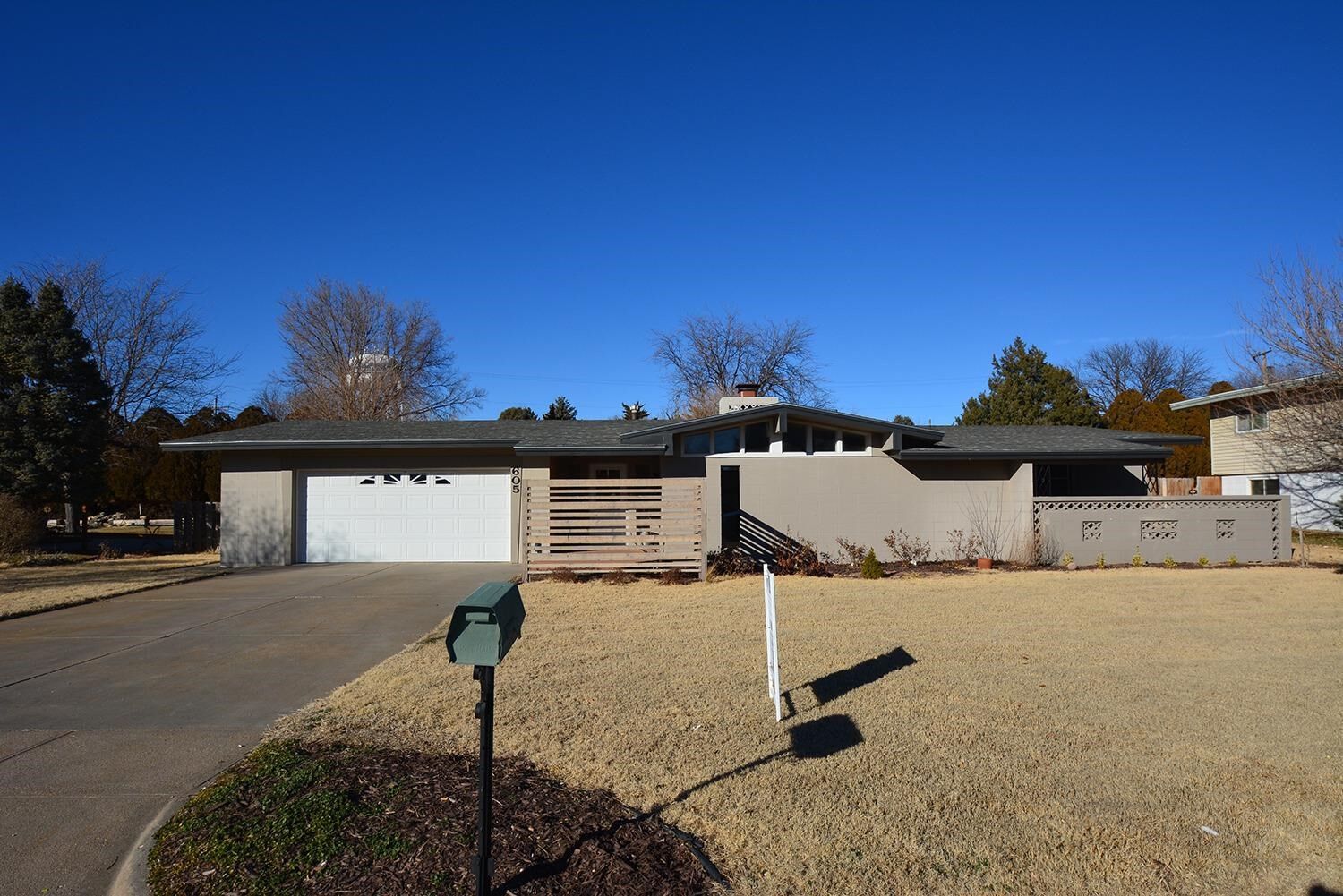Property Photo: 605 Briar Hill Dr KS 67846