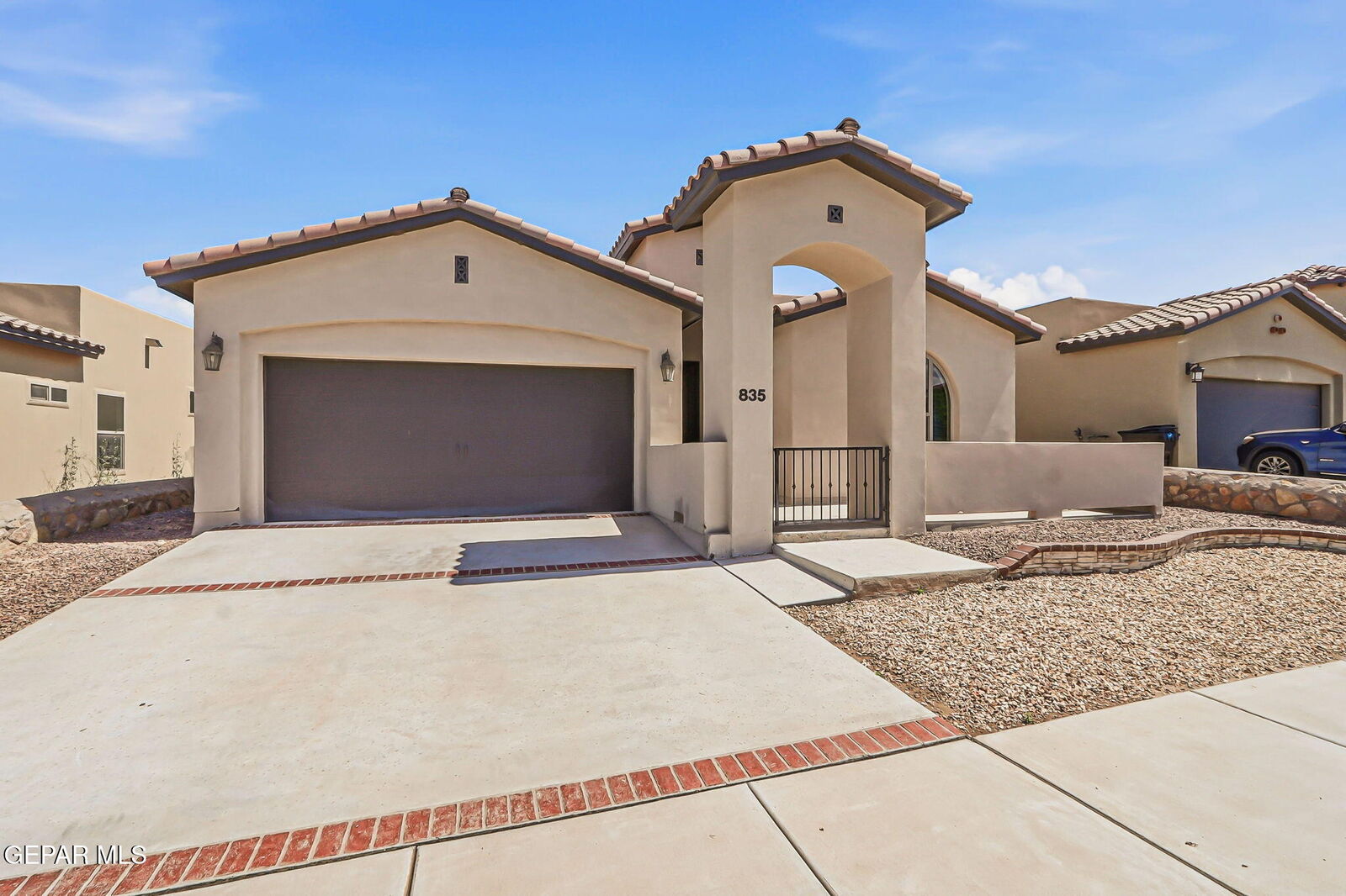 Property Photo:  835 Bronze Hill Avenue  NM 88008 