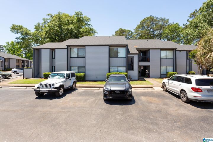Property Photo: 404 Paradise Isle 404 AL 35135