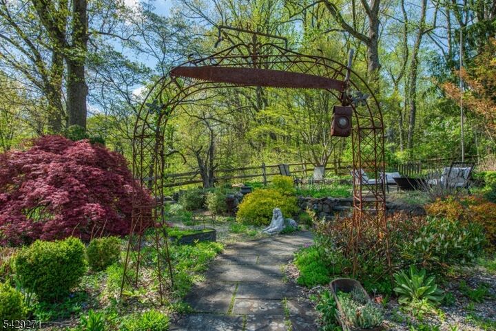 Property Photo:  61 Tingley Rd  NJ 07960 