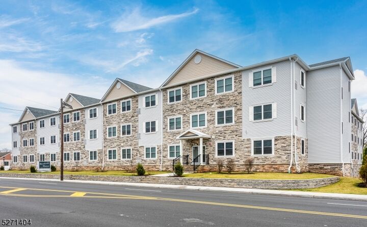 Property Photo: 1025 Raritan Rd 303 NJ 07066