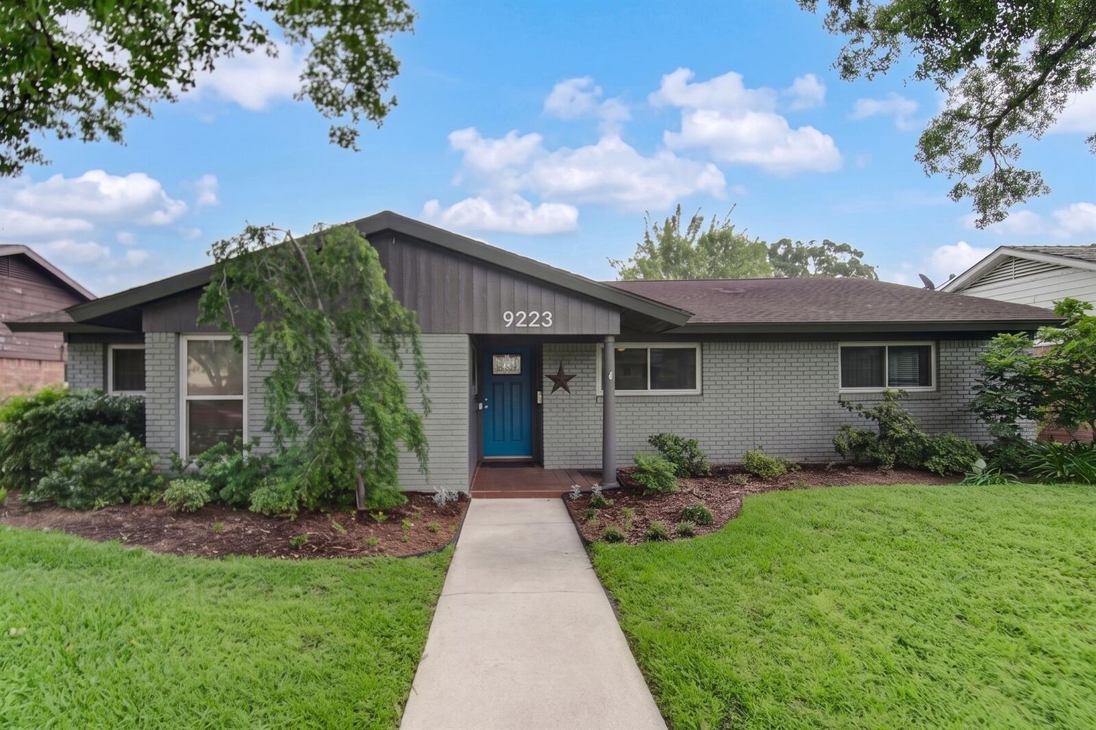 Property Photo:  9223 Kapri Lane  TX 77025 